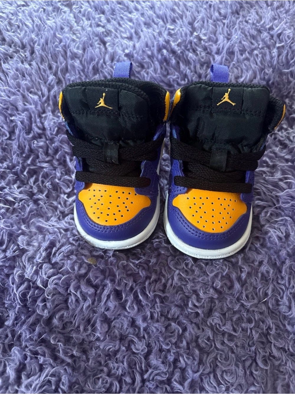 Jordan Kids Sneakers in Purple & Orange